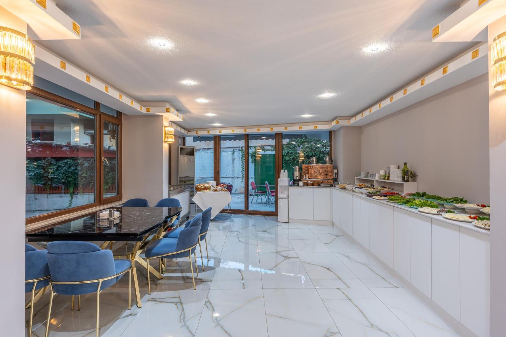 Safari Otel Анталия Екстериор снимка